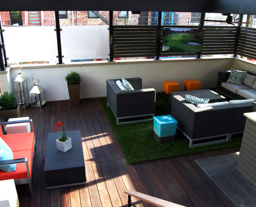 Rooftop deck lounge area chicago