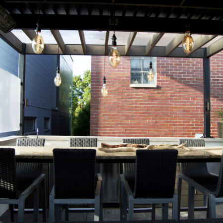 Outdoor dining with pergola chicago