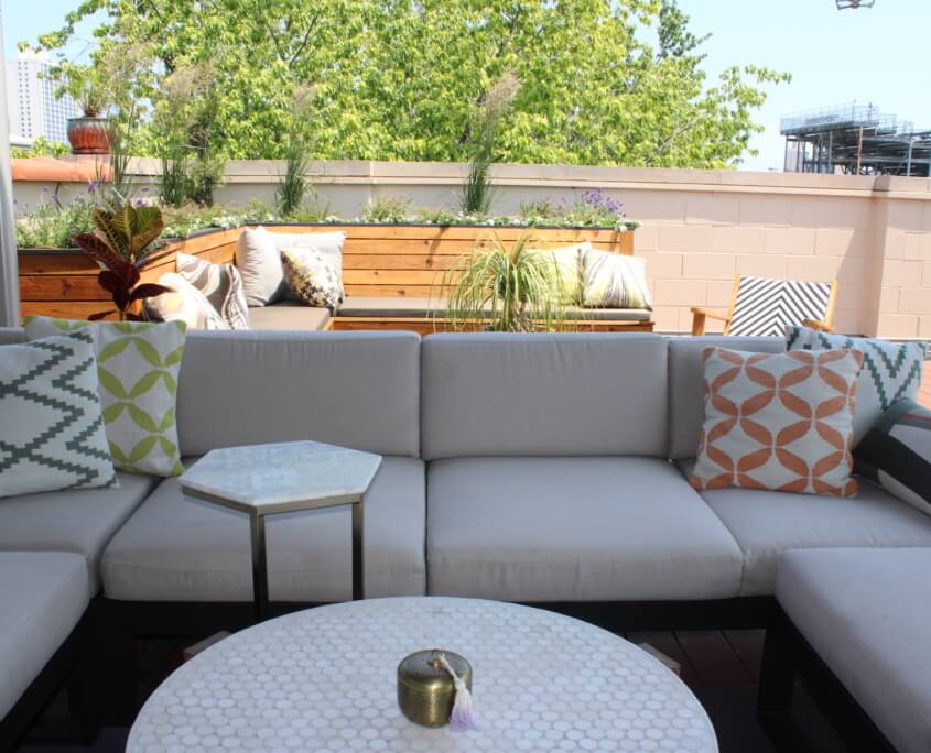 Roof deck lounge furniture wrigleyville chicago