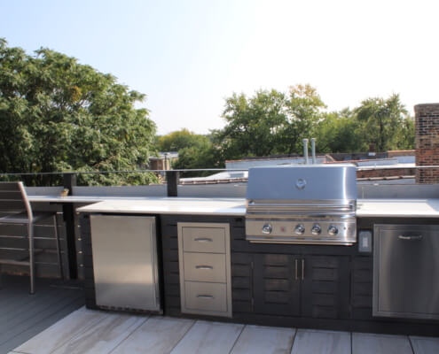 Rooftop deck outdoor kitchen and bar ravenswood chicago il
