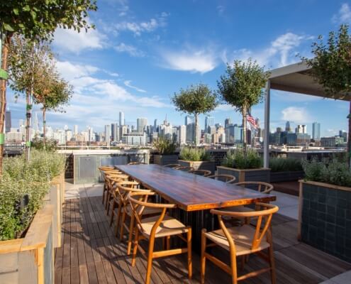 rooftop-deck-chicago-skyline west town chicago