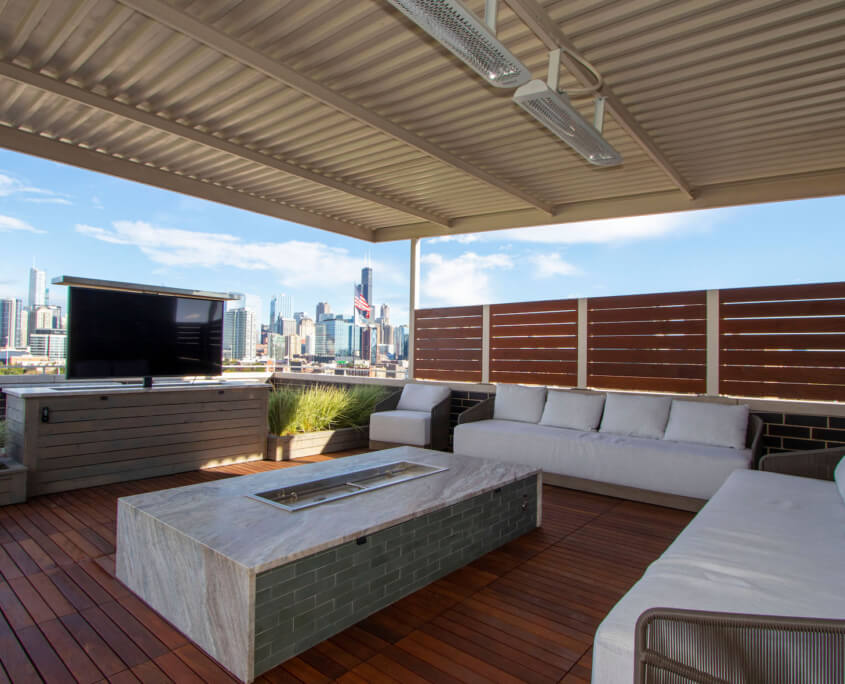 veranda and fire pit west town chicago