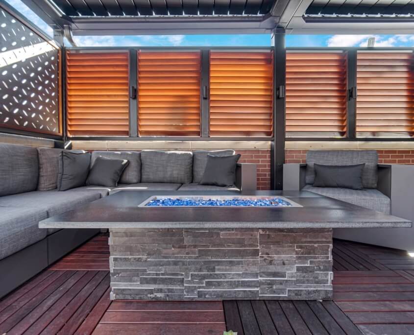 Covered lounge fire pit with seating